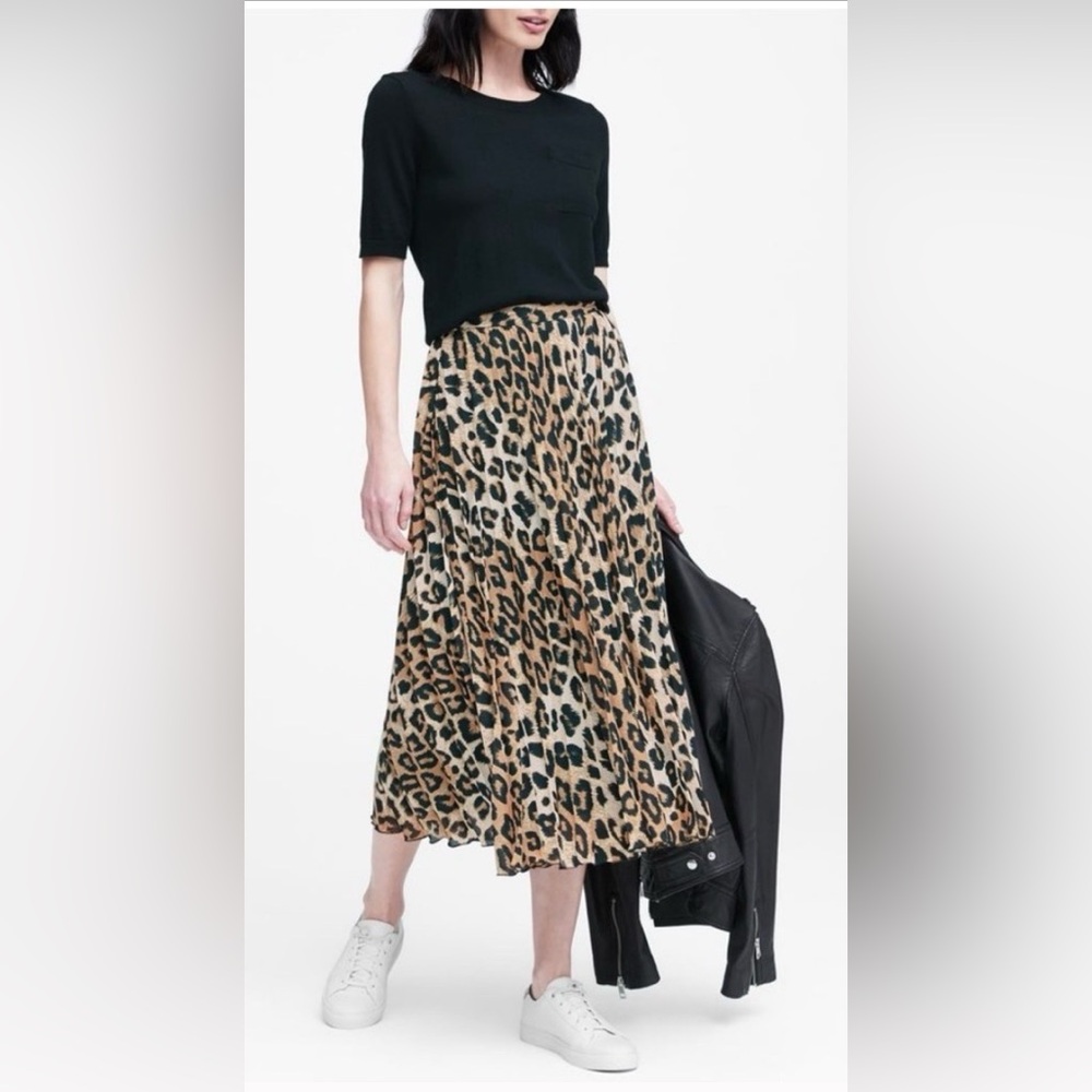 Banana Republic Pleated Leopard Midi Skirt Size 10